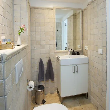 Rue Sade לינה וארוחת בוקר 2*