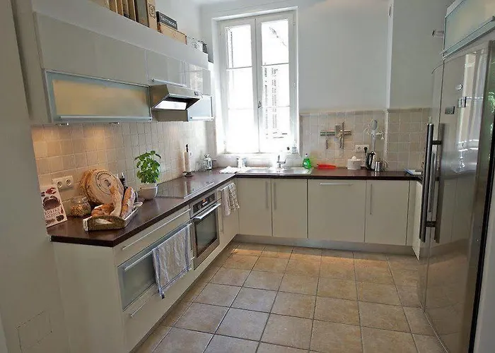 Rue Sade Bed and breakfast